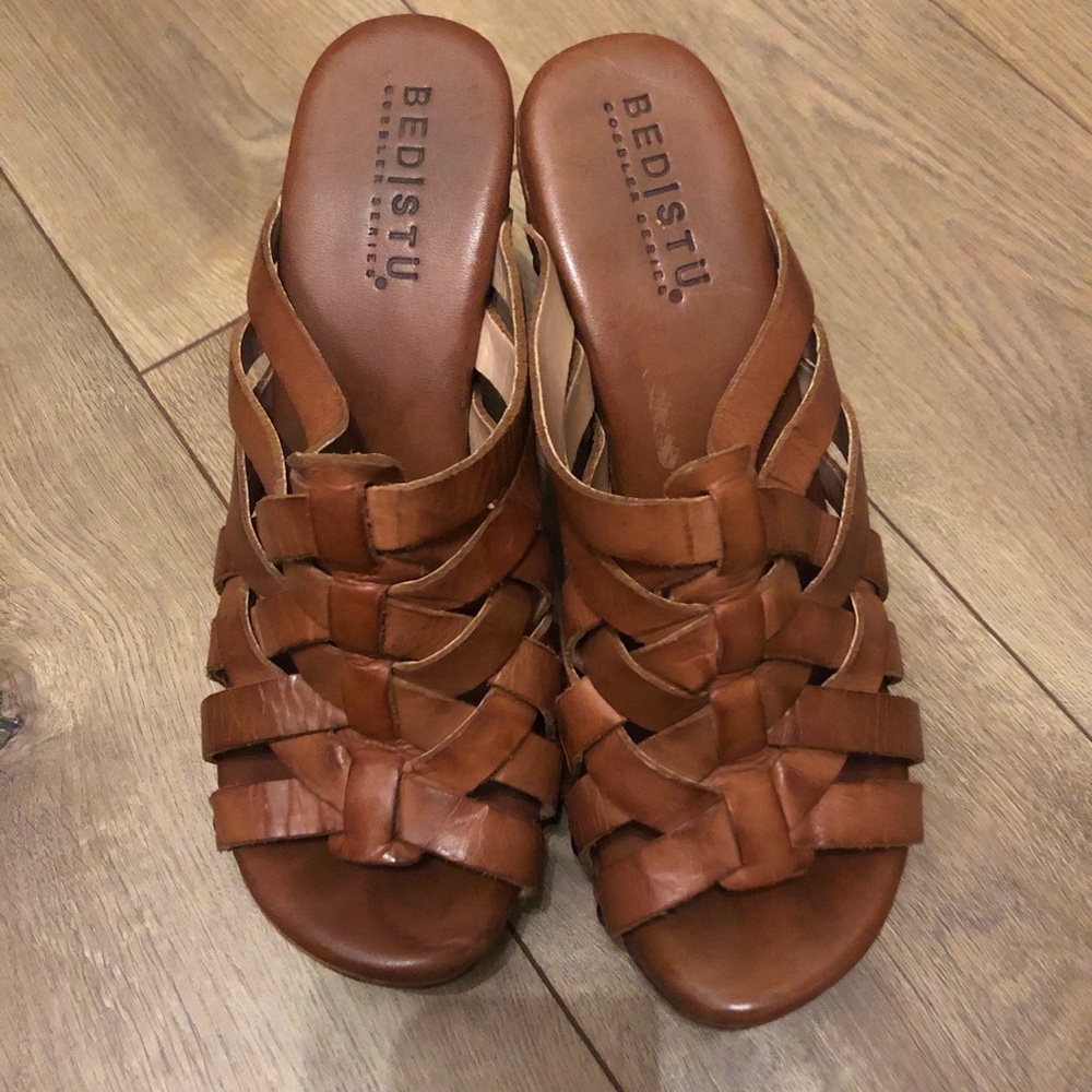 Bed Stu Wedges